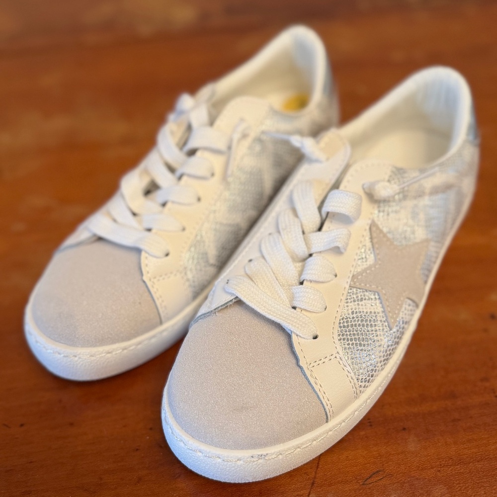Vintage Havana Sneaker, women's size 7
